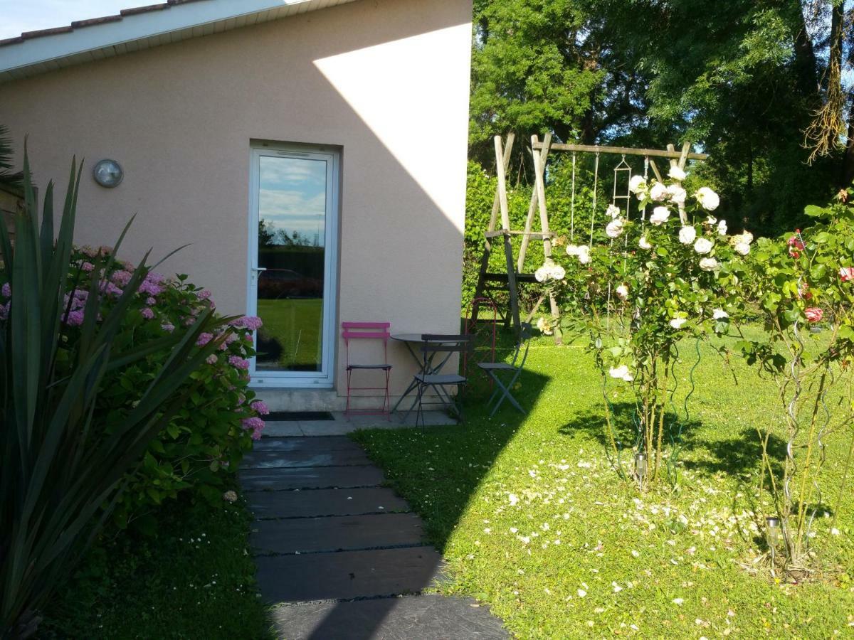 La Libellule Bredoise Bed & Breakfast La Brede Bagian luar foto
